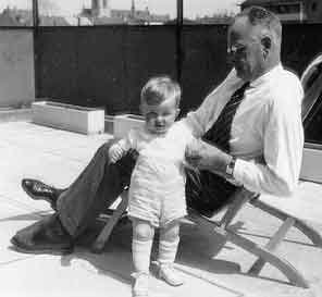 HW Haenggi mit Henri Ren - Dachterrasse - Gundeldingerstr. 285, Basel (1939)